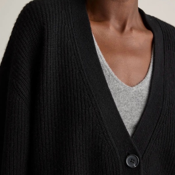 NWT! QUINCE Mongolian Cashmere Oversized Boyfriend Cardigan Sweater Black Small - Picture 8 of 11